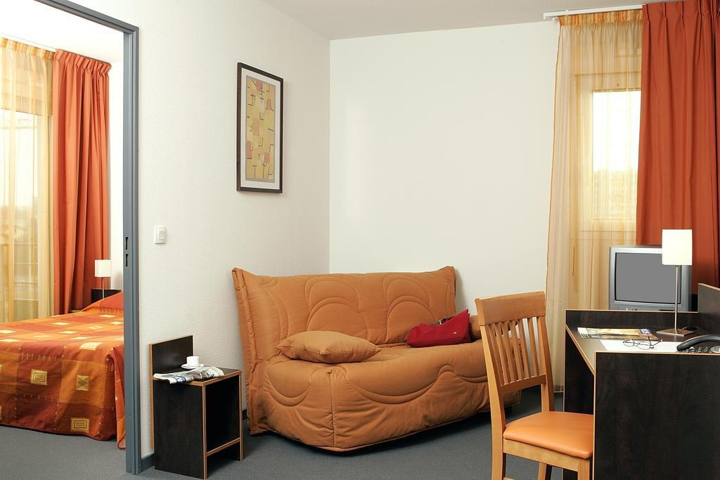 Apparthotel Privilodges Lyon Lumiere Zimmer foto